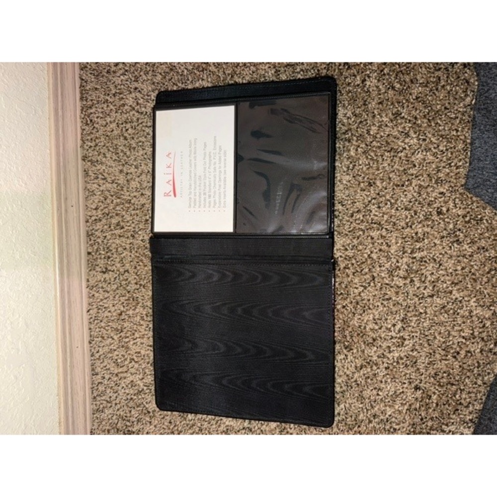 Raika Black Crocodile Embossed Leather Photo Album 4x6 80 Photos Handcrafted USA - Picture 2 of 4